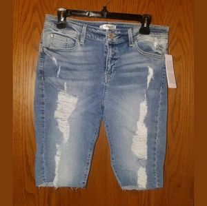 New guess distressed Bermuda shorts size 30
